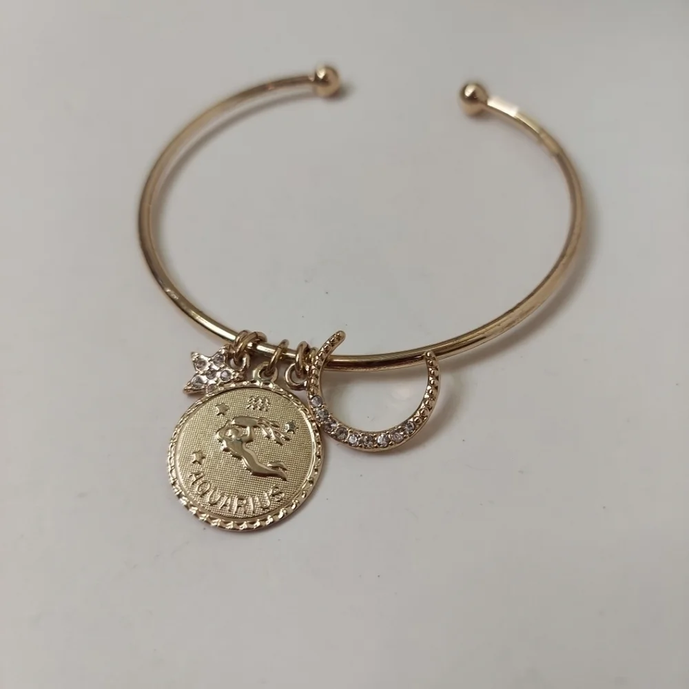 Cloud & Stone Aquarius Constellation Zodiac Sign Open Bangle Bracelet Gold Tone - Picture 3 of 7